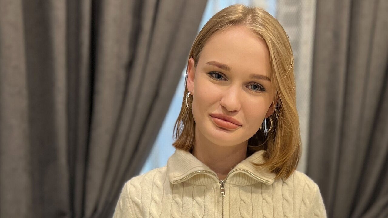 Enter CarolynGibson Recorded Private