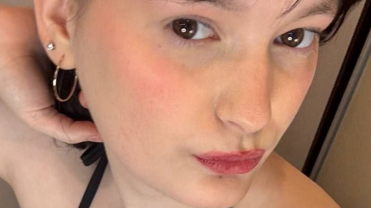 Enter CeolaBurzynski Recorded Private