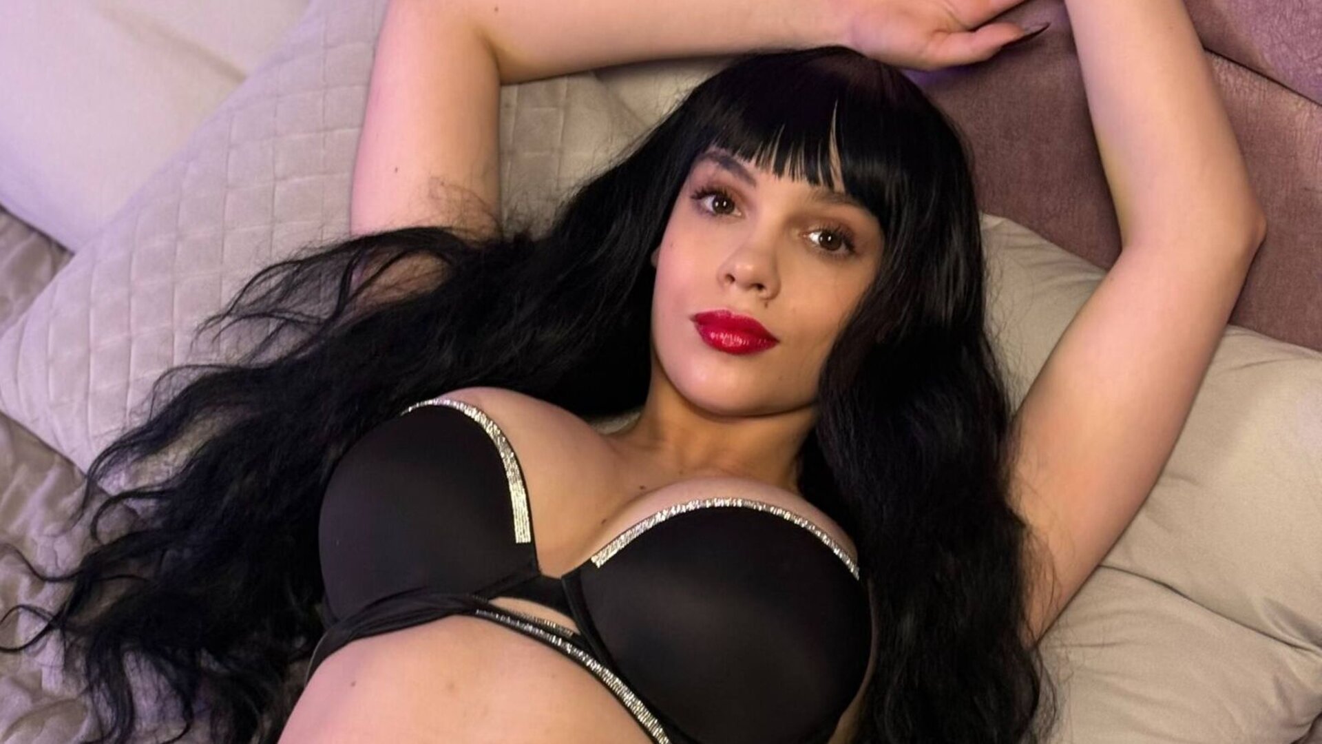 Enter ErikaBradley Recorded Private