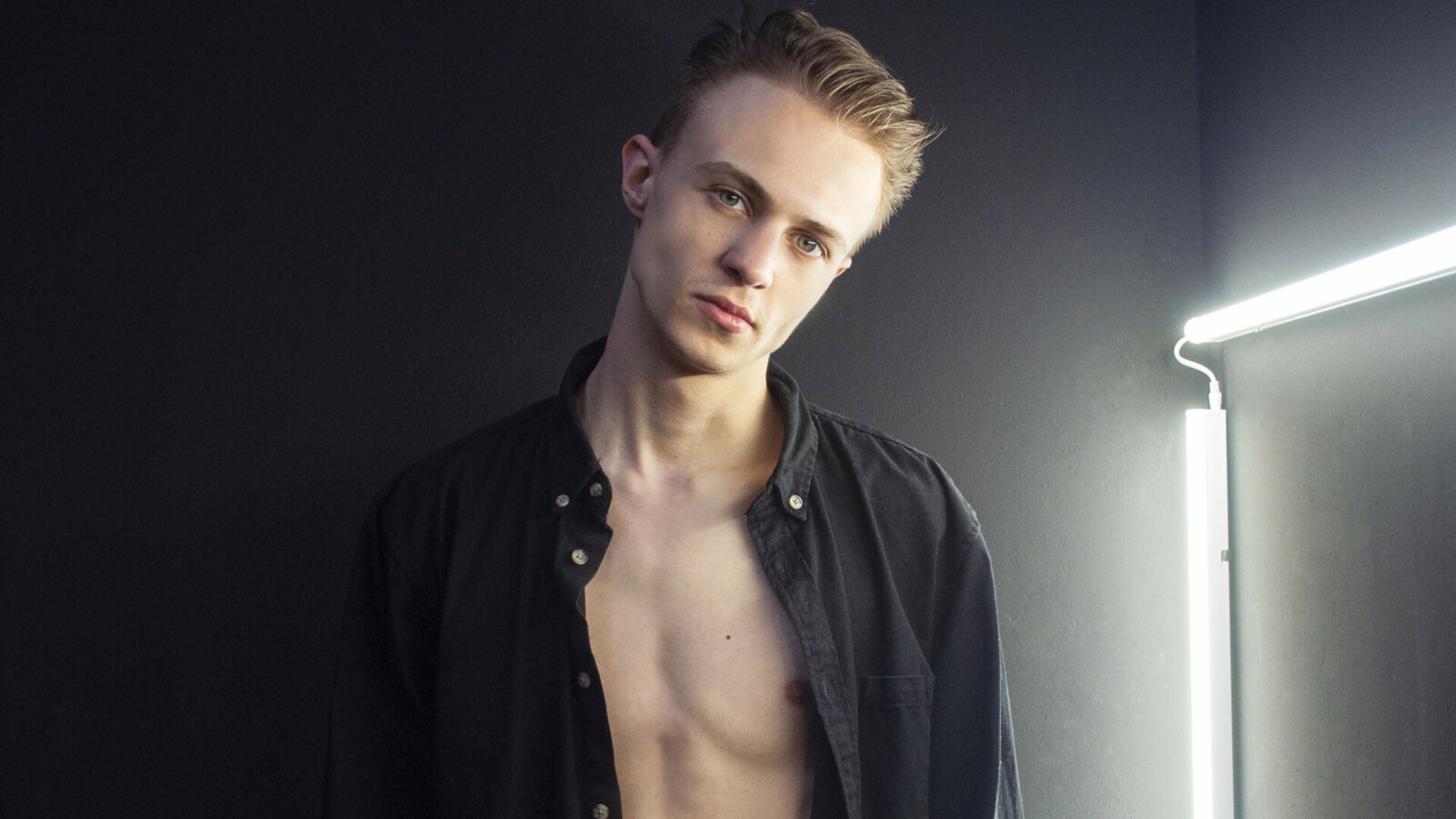 Enter JonhTurk Recorded Private