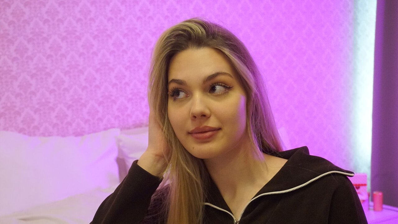 Enter LanaMuse Recorded Private