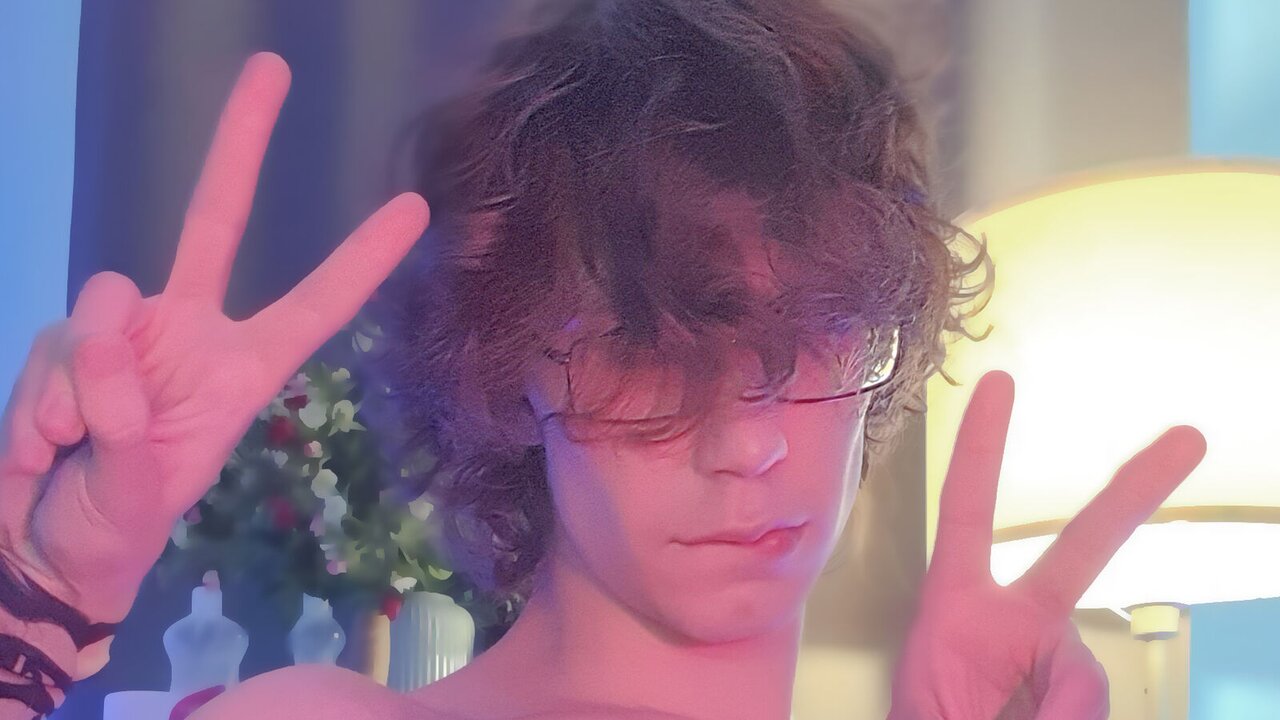 Enter LeoBensyten Recorded Private