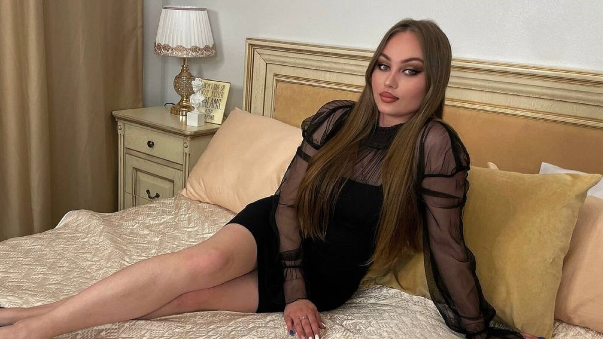 Enter NatalieTayllor Recorded Private